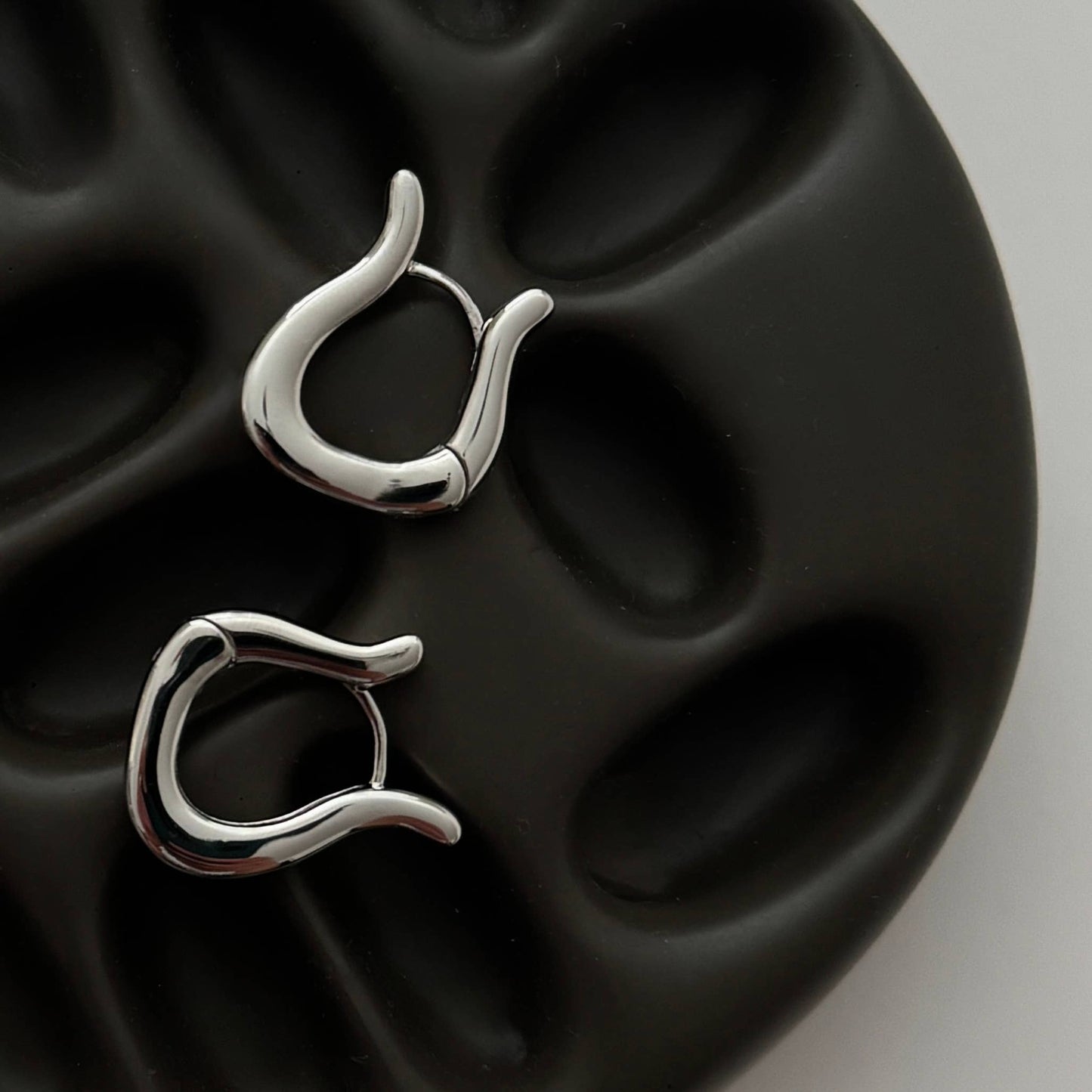 Namaste Jewelry - Nuun Hoops