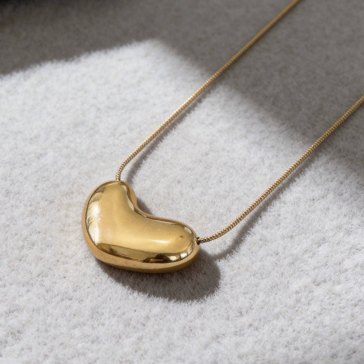 AureaJewelry - Bean Pendant Necklace