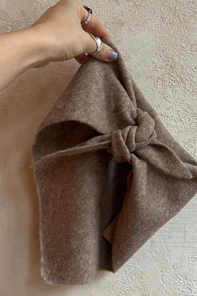 Billy Bamboo - WOOL CRAVAT SCARF