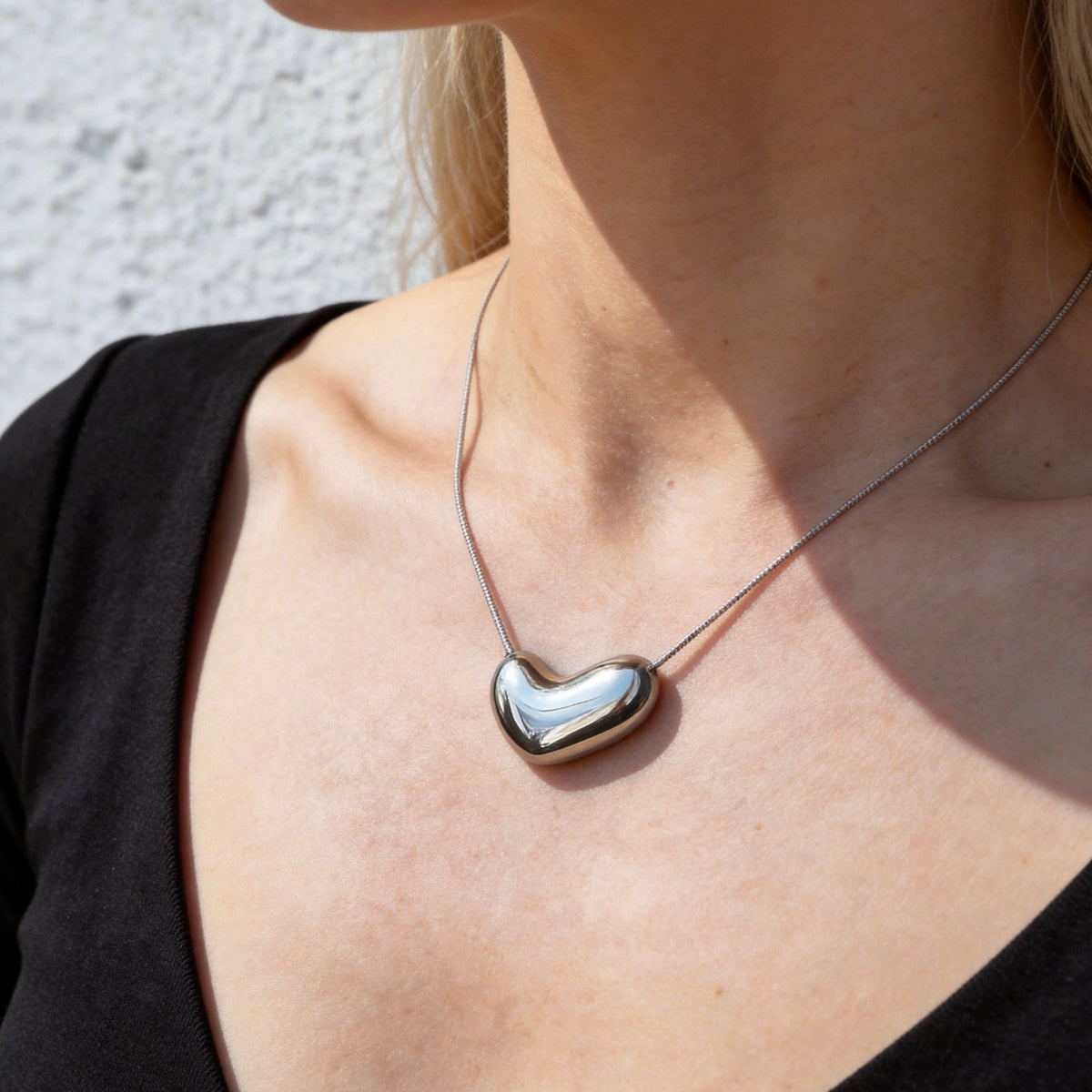 AureaJewelry - Bean Pendant Necklace